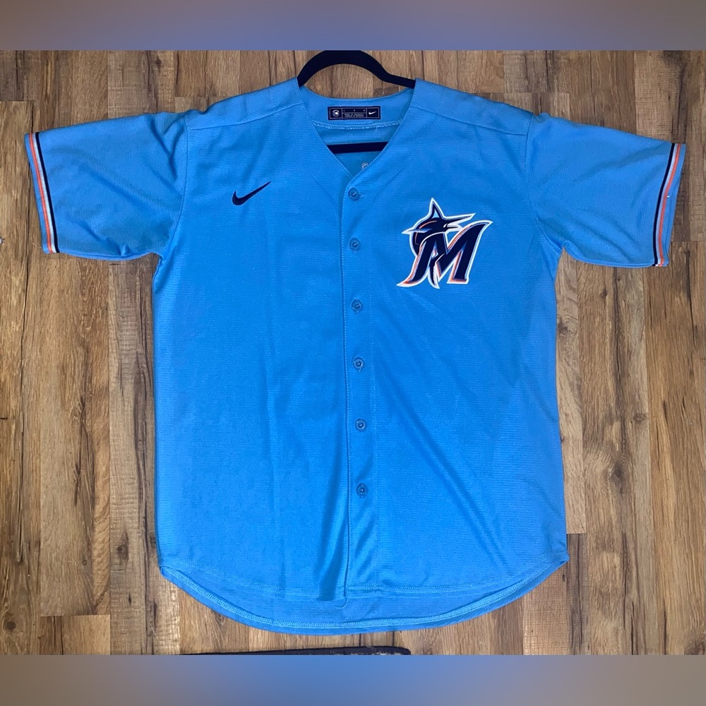 - Nike Miami Marlins Soler #12 jersey like new